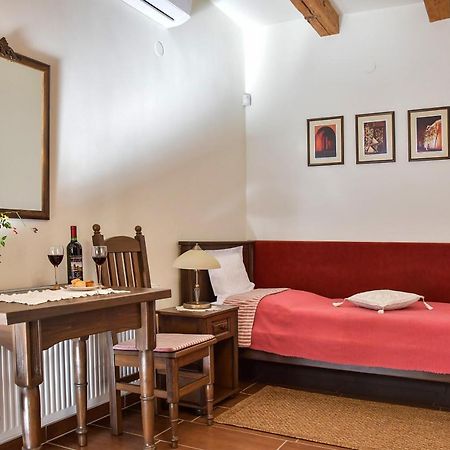 Szin-Es Vendeghaz Bed and Breakfast Szentes Eksteriør billede