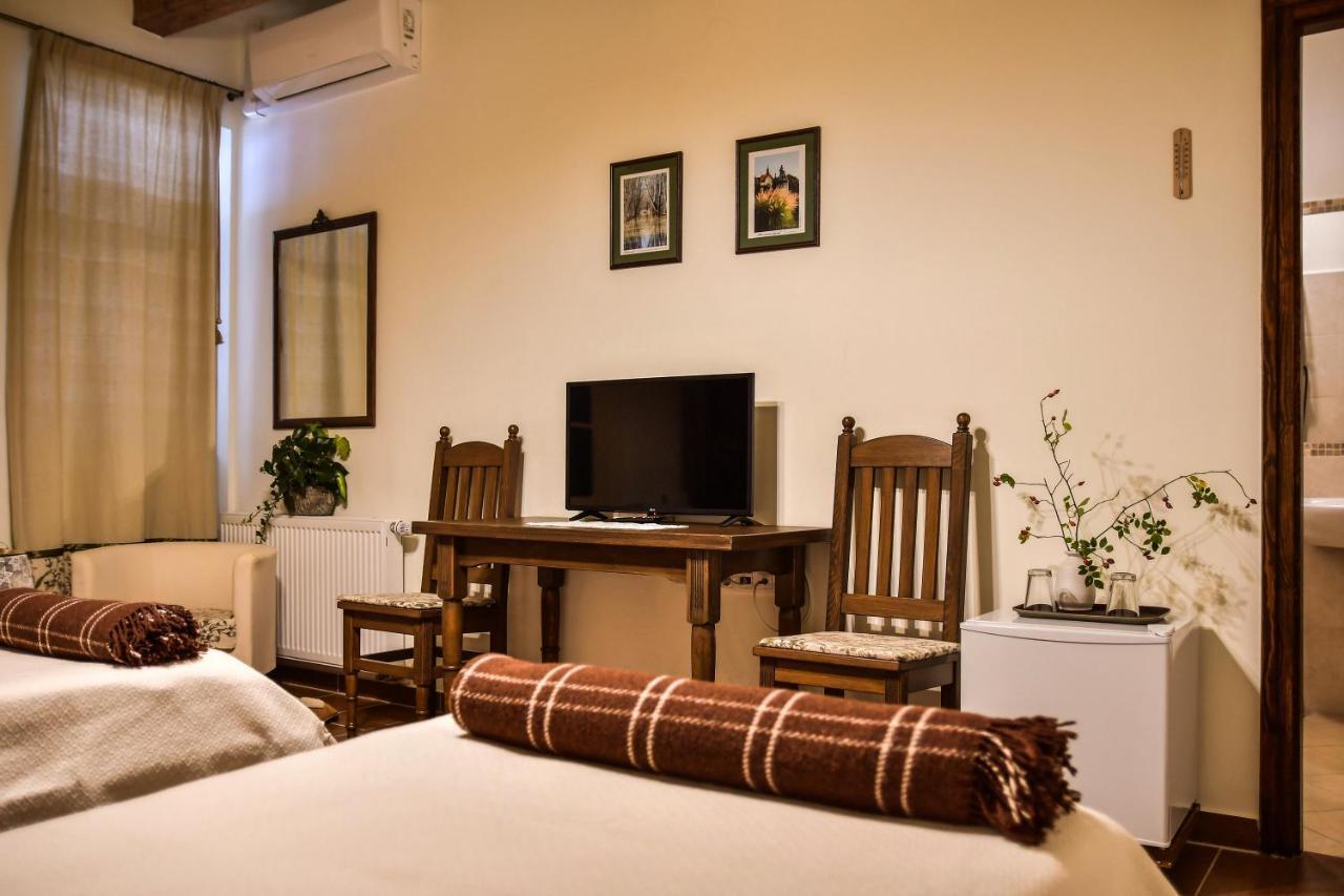 Szin-Es Vendeghaz Bed and Breakfast Szentes Eksteriør billede