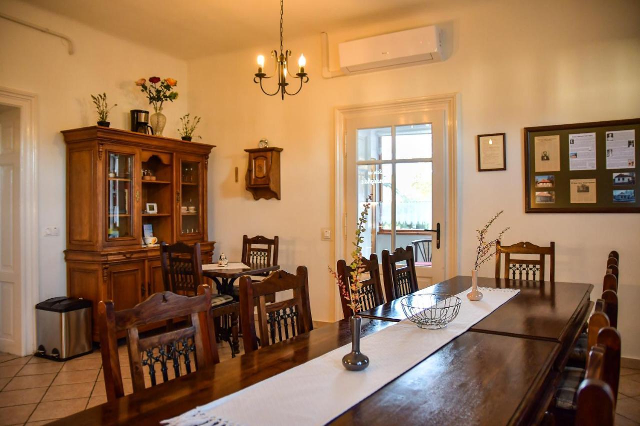 Szin-Es Vendeghaz Bed and Breakfast Szentes Eksteriør billede